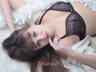 AmandaMiya