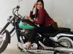 Anne_Vyaltin