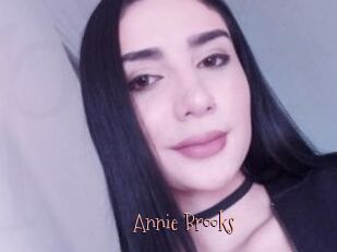 Annie_Brooks