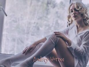 Audrey_Hornee