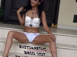 DeviousBrunette