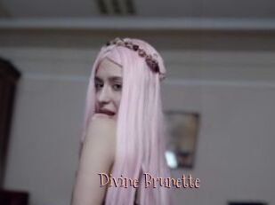 Divine_Brunette