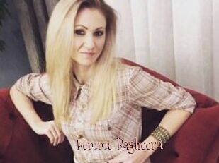 Femme_Bagheera