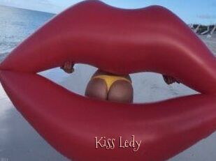 Kiss_Ledy