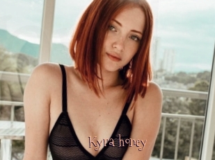 Kyra_honey