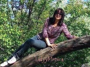 LadyyMonica