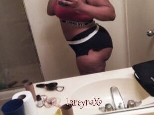 LareynaXo