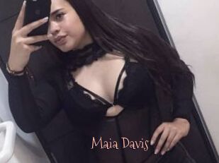 Maia_Davis