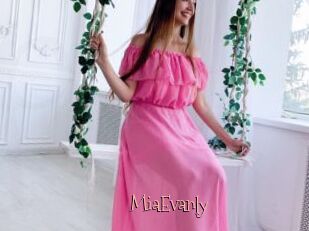 MiaEvanly
