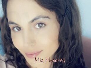 Mia_Meadows