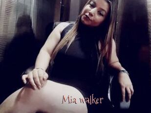 Mia_walker