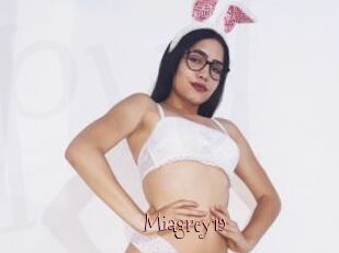Miagrey19