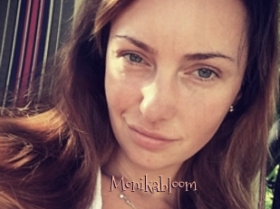 Monikabloom