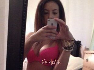NicoleMe