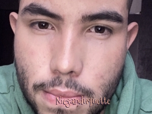 Nieganduquette
