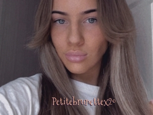 Petitebrunettex20
