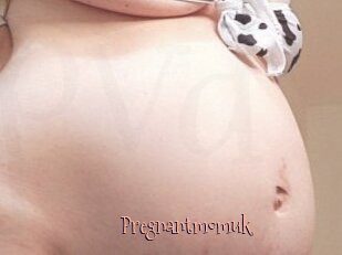 Pregnantmomuk