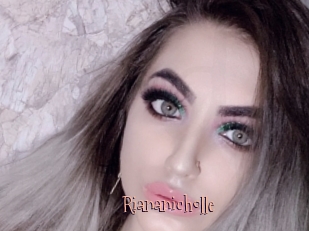 Riananicholle