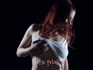 Rose_petals_33