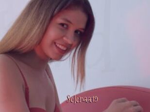 Selenaa19