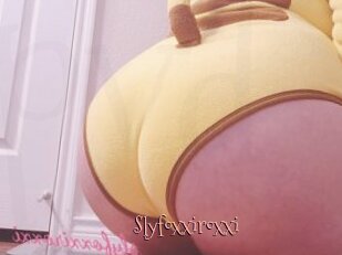 Slyfoxxiroxxi