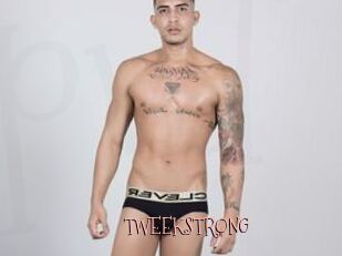 TWEEKSTRONG