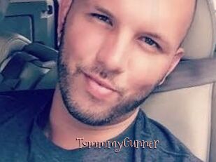 TommmyGunner