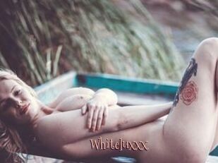 Whiteluxxx