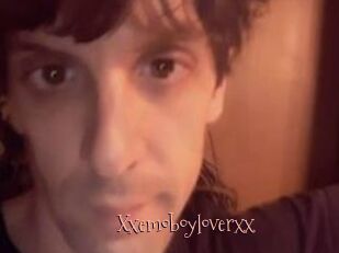 Xxemoboyloverxx