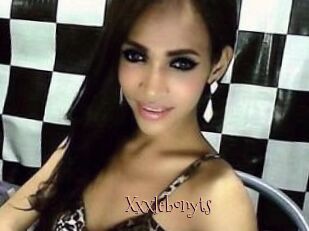Xxxl_ebony_ts